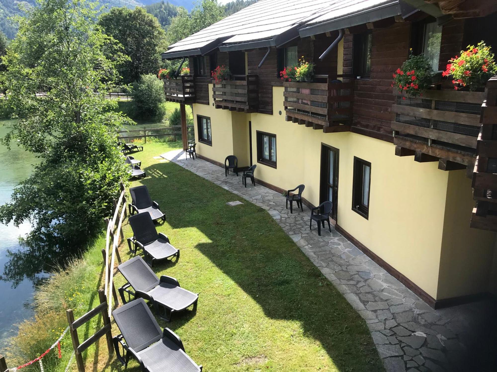 Hotel Ca Fiore Bardonecchia Exterior photo