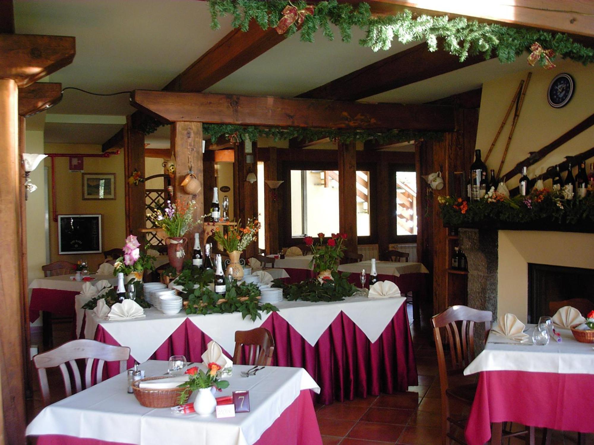 Hotel Ca Fiore Bardonecchia Exterior photo
