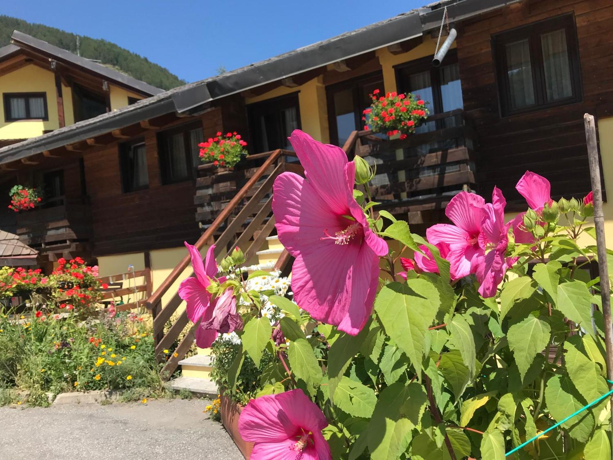 Hotel Ca Fiore Bardonecchia Exterior photo